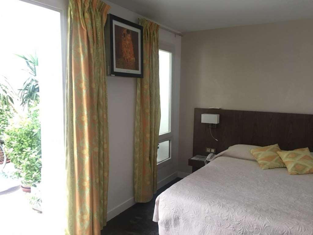 Alison Hotel Parijs